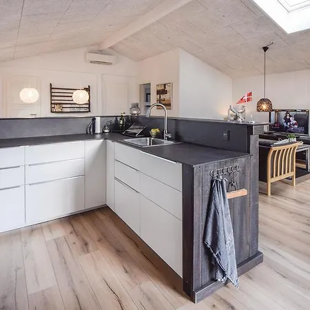 Holiday Granvej Henne V Holiday home Henne Strand